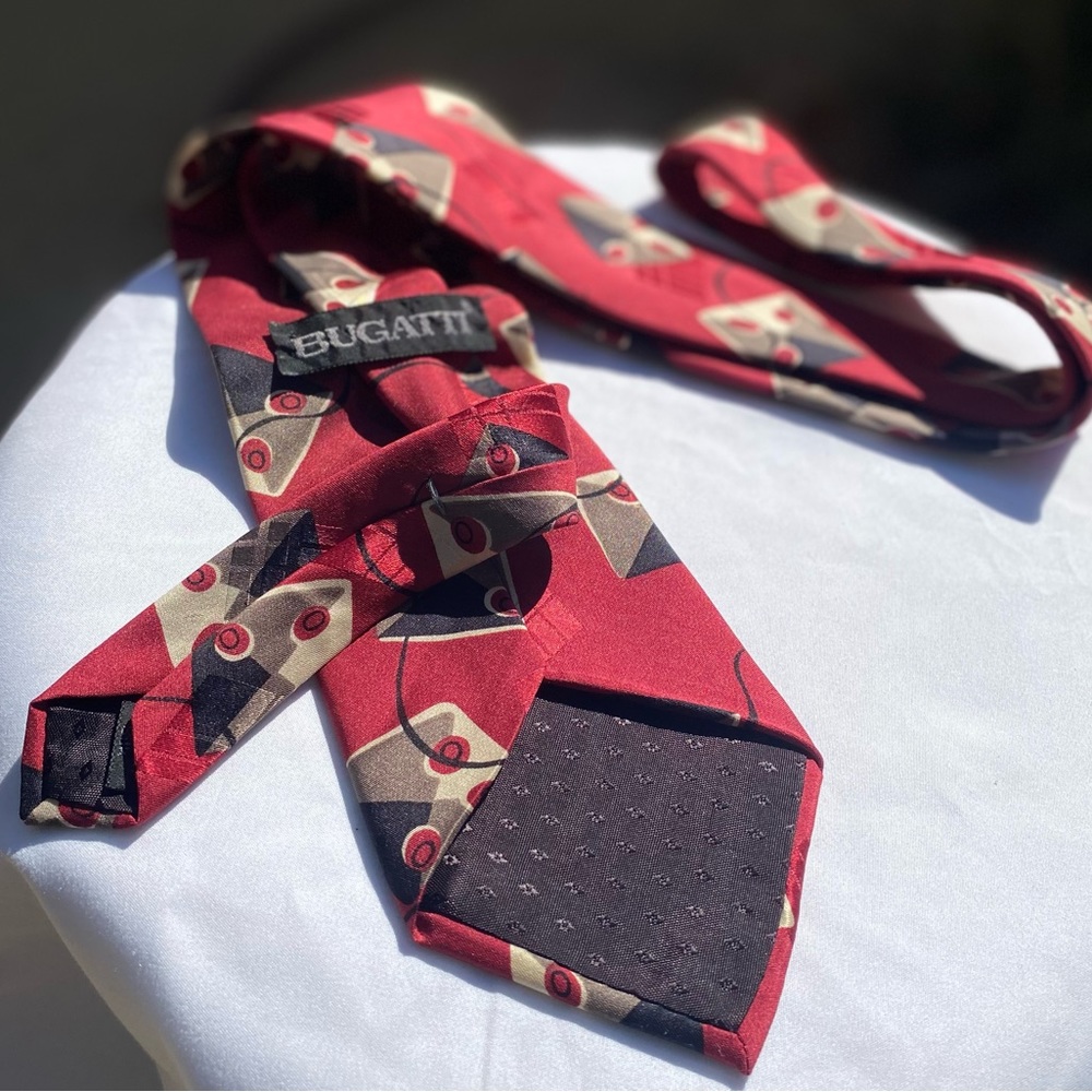 NW Bugatti 🇮🇹 Made 💯 Silk Tie Sz 56”Lx3.5” Base